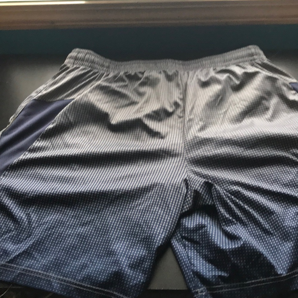 Men’s Large Basketball Shorts